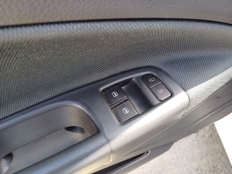 Volkswagen Gol New Gol Trendline Full 1.6 2013 Usado en Rosselot Usados