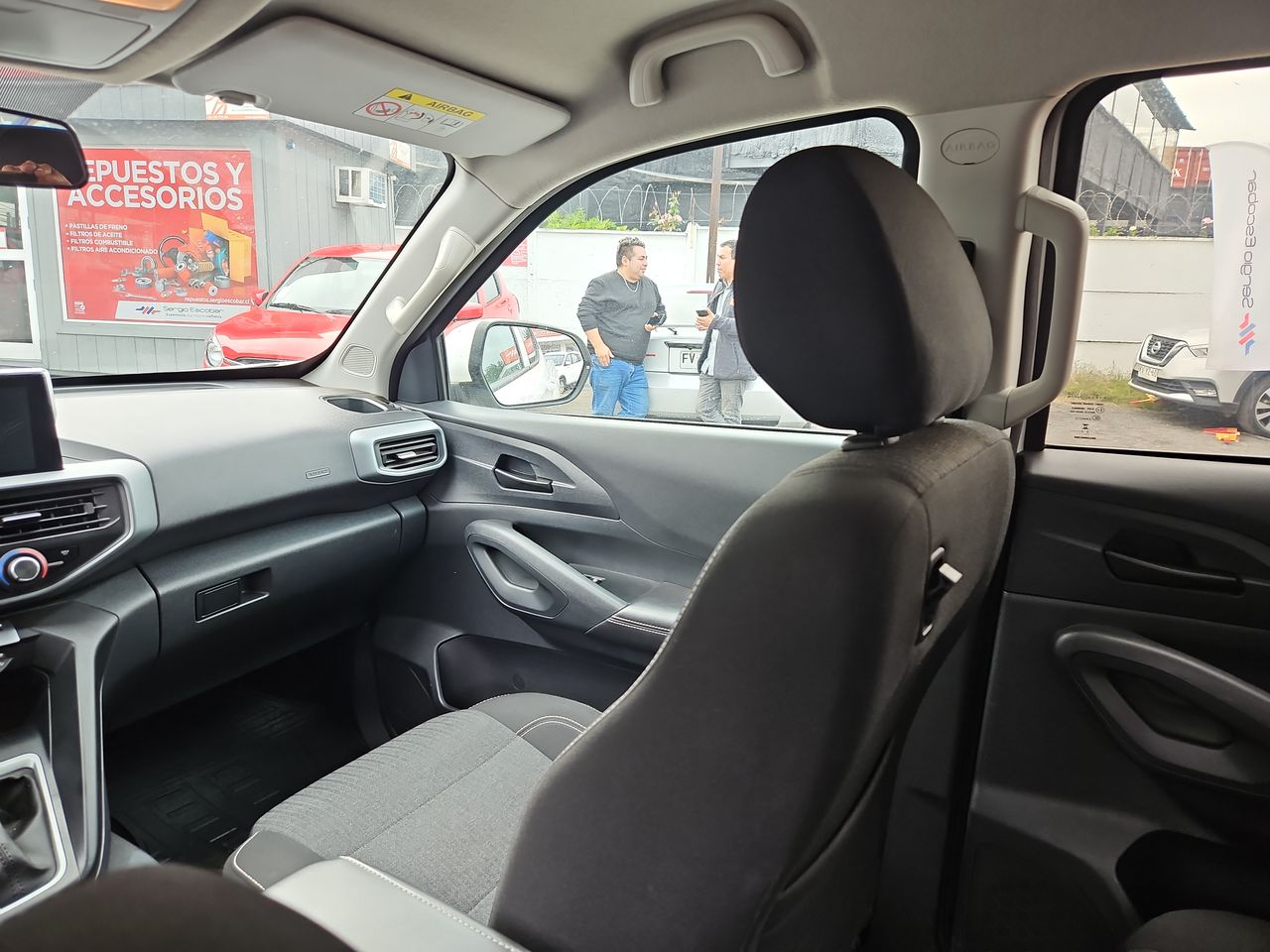 Peugeot Landtrek Landtrek Bluehdi 4x4 2.2 Aut 2023 Usado  Usado en Webautos.cl