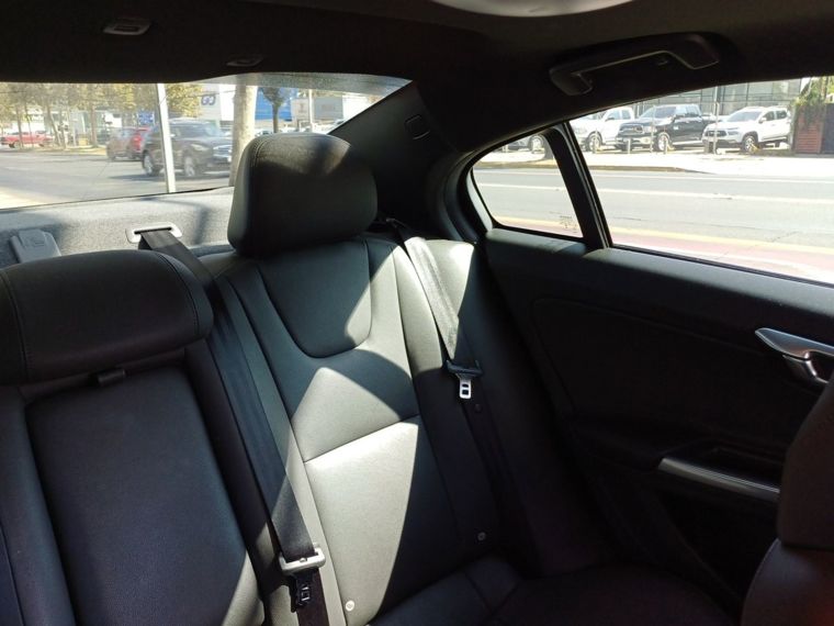 Volvo S60 2.0 D2 Diesel Limited 2wd At 4p 2019 Usado  Usado en Webautos.cl