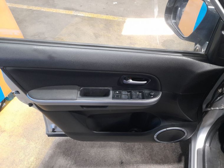 Suzuki Grand nomade 2.4 Glx Nav 2wd Mt 5p 2019 Usado  Usado en Webautos.cl