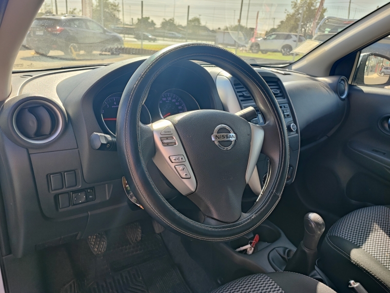 Nissan Versa V-drive Sense Mt 1.6 2017 Usado  Usado en Kovacs Usados
