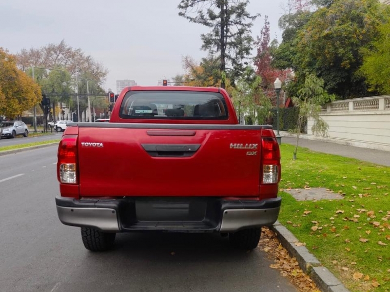 TOYOTA HILUX DX 4X2  2.4 - imagen 17