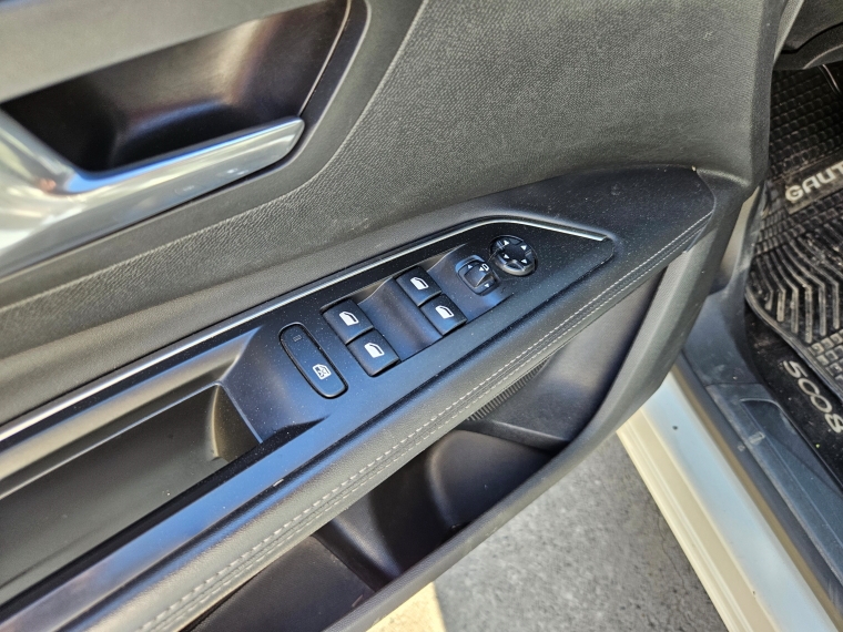 Peugeot 5008 5008 Allure Bluehdi 1.5 Aut 2020 Usado en Rosselot Usados