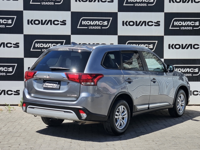 Mitsubishi Outlander 4x2 Mt 2021 Usado  Usado en Kovacs Usados