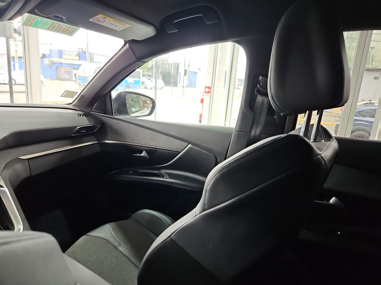 Peugeot 3008 3008 Thp 165hp 1.6 Aut 2023 Usado en Usados de Primera - Sergio Escobar