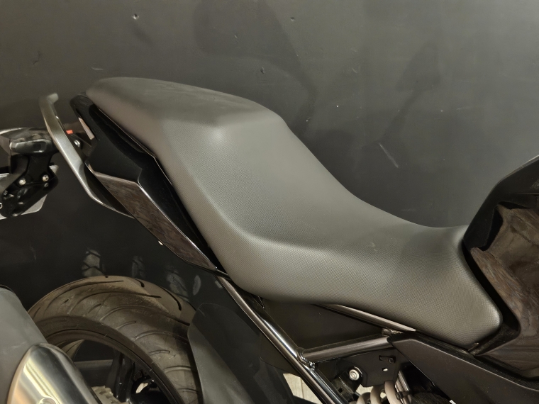 Bmw G 310 r . 2025 Usado en BMW Premium Selection