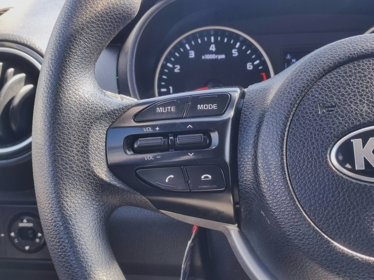 Kia Soluto Soluto Lx 1.4l 5mt Ac - 2055 2021 Usado en Rosselot Usados