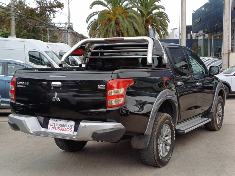 Mitsubishi L200 L200 D/c Dakar Crs Aut 2.4 4x4 2017 Usado en Rosselot Usados