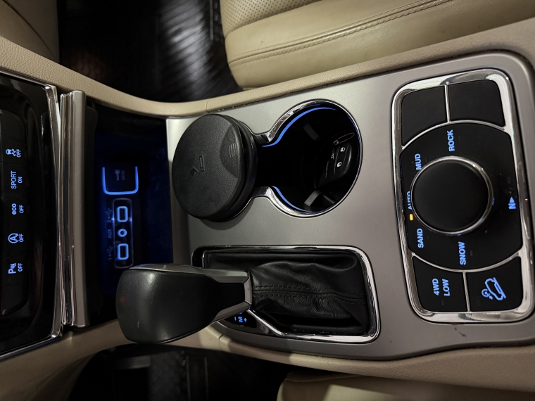 Jeep Grand cherokee Limited 4x4 3.6 Aut 2022  Usado en Grass & Arueste