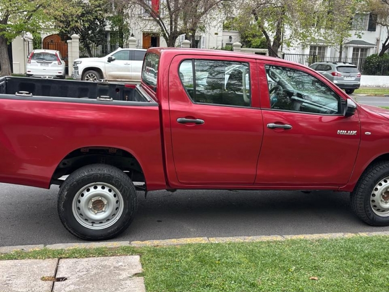 Toyota Hilux Dcab Dx 4X2 2.4Cc — foto 11 de 13