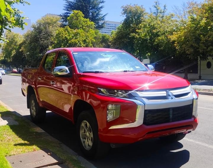 Mitsubishi L200 Katana Cr 4x2  2.4 2022  Usado en GT Autos
