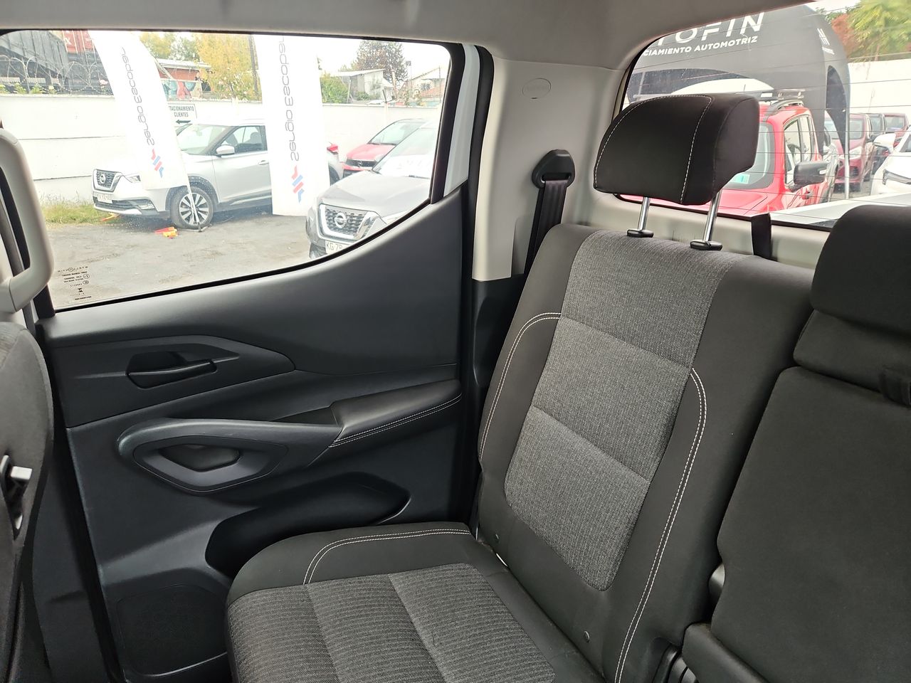 Peugeot Landtrek Landtrek Bluehdi 4x4 2.2 Aut 2023 Usado  Usado en Webautos.cl