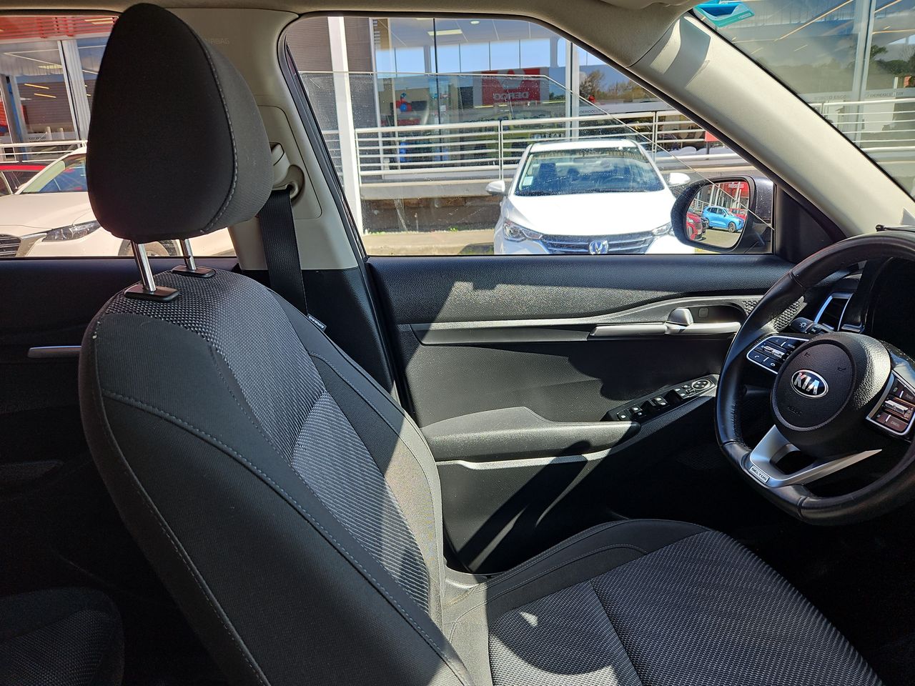 Kia Seltos Seltos Mpi 6mt 1.6 2021 Usado en Usados de Primera - Sergio Escobar