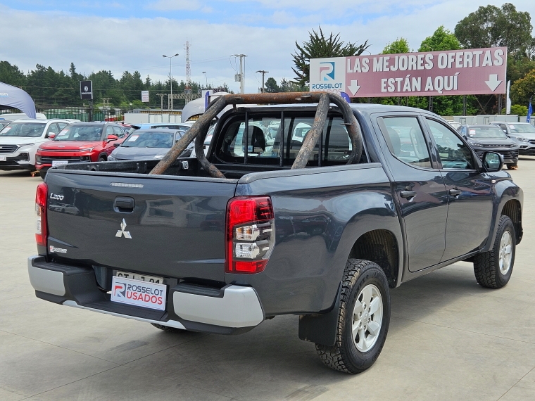 Mitsubishi L200 L200 D/c 2.4 Work Cr 4x2 Wf Doble Airbag Cc Mn 2023 Usado en Rosselot Usados