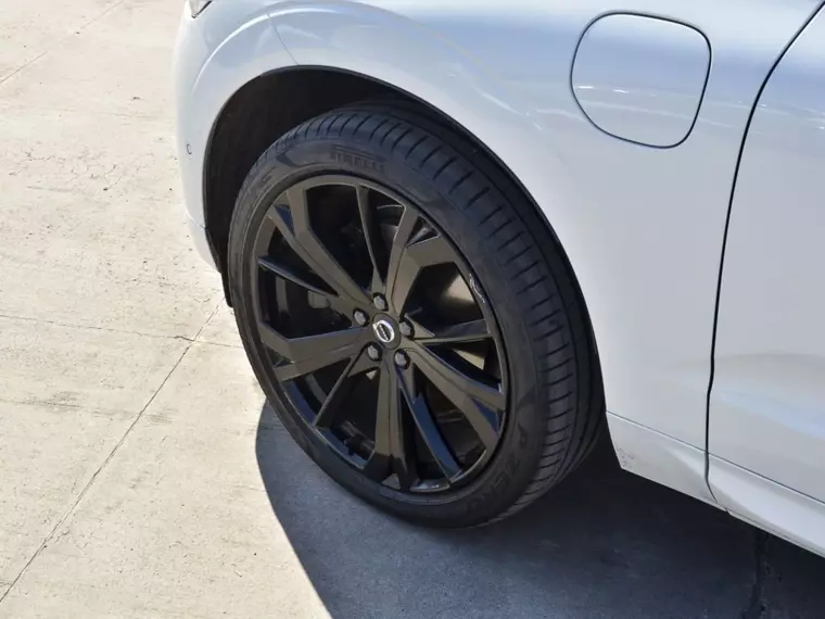 Volvo Xc60 T8 Recharge 4x4 2.0 Aut 2025 Usado Usado en BMW Premium Selection Volvo Xc60 T8 Recharge 4x4 2.0 Aut 2025 Usado Usado en BMW Premium Selection