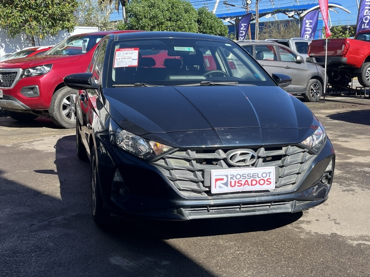 Hyundai I-20 — foto 7 de 22