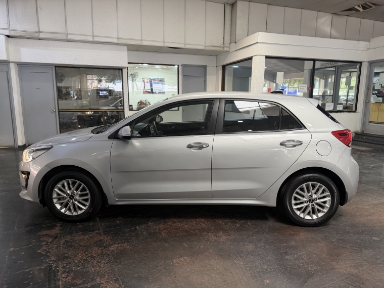 Kia Rio 5 Ex 1.4l 6mt Ci Full 2023  Usado en Grass & Arueste
