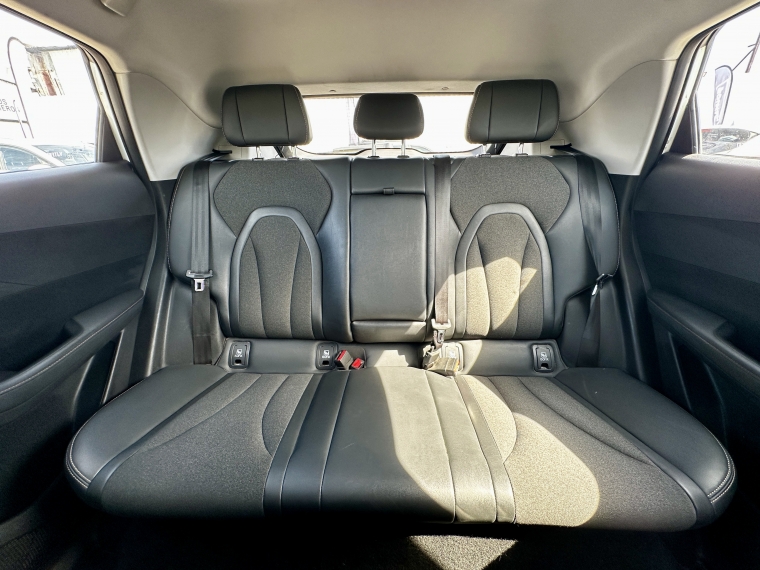 Omoda C5 — foto 17 de 19