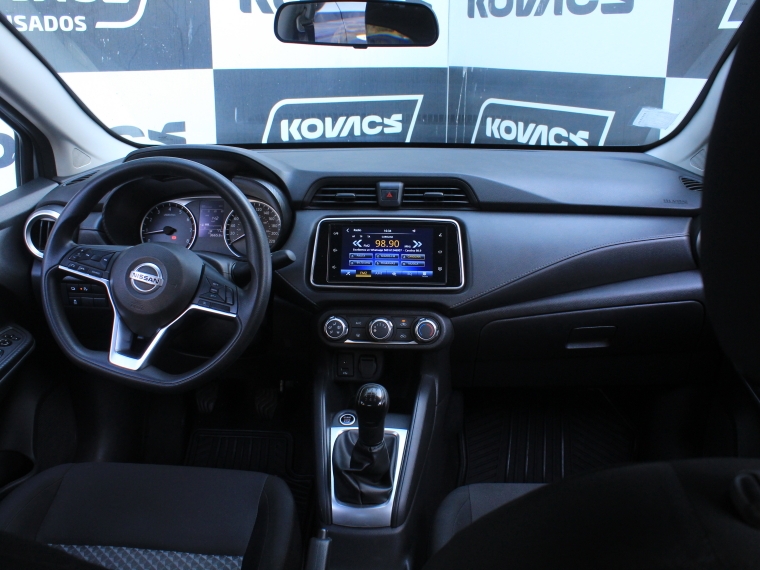 Nissan Versa 1.6  Sense  Mt 2023 Usado  Usado en Kovacs Usados