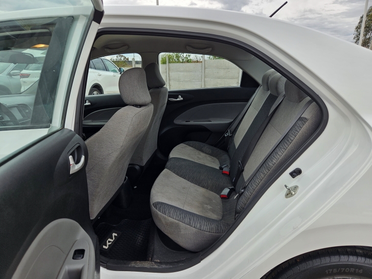 Kia Soluto Soluto Lx 1.4l 5mt Ac - 2225 2023 Usado en Rosselot Usados