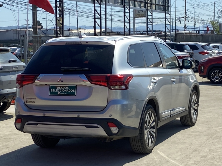 Mitsubishi Outlander Outlander 4x2 At Glx 2.0 2022 Usado en Rosselot Usados