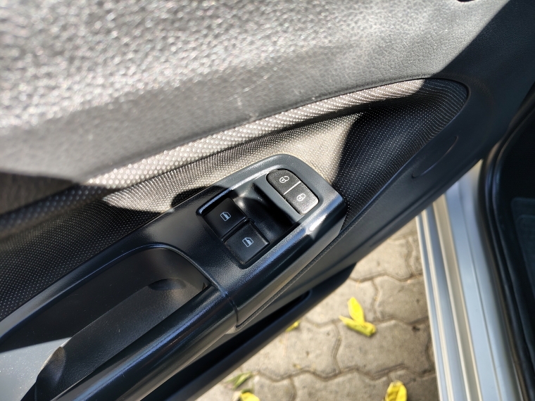 Volkswagen Voyage 1.6 Trendline Mt 2021 Usado  Usado en Webautos.cl