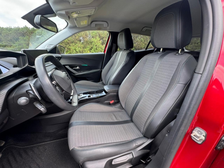 Peugeot 2008 130 Eat8 2021 Usado en G Autos Automotriz - G Autos
