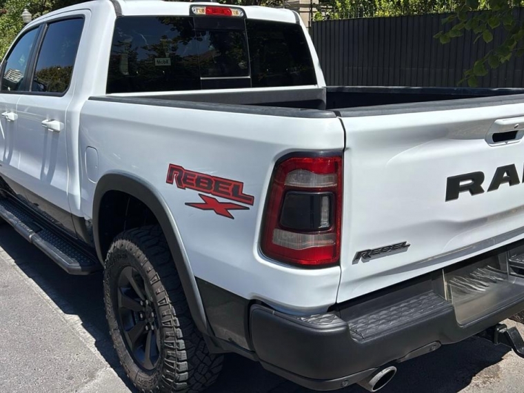 Ram 1500 Rebel Crew 4x4  5.7 2023  Usado en GT Autos