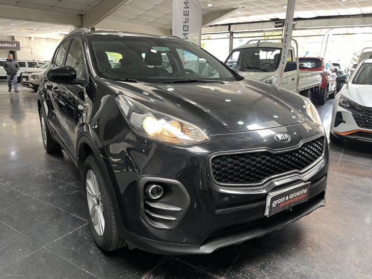 Kia Sportage Lx 2.0 Gsl 6mt 2wd 2017  Usado en Grass & Arueste Usados