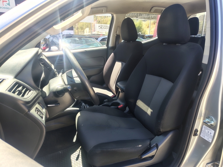 Mitsubishi L200 L200 D/c 2.4 Katana Crt 4x4 Special Pack 2023 Usado en Rosselot Usados