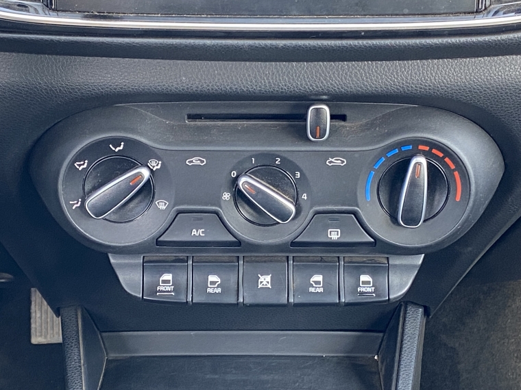 Kia Soluto Soluto 1.4 2023 Usado en Rosselot Usados