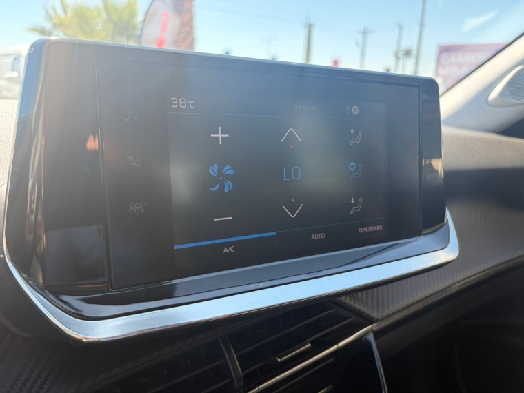 Peugeot 2008 Active 1.2 Puretech  2021 Usado  Usado en Webautos.cl