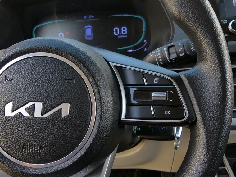 Kia Carens Lx 1.5 2023 Usado Usado en Webautos.cl Kia Carens Lx 1.5 2023 Usado Usado en Webautos.cl