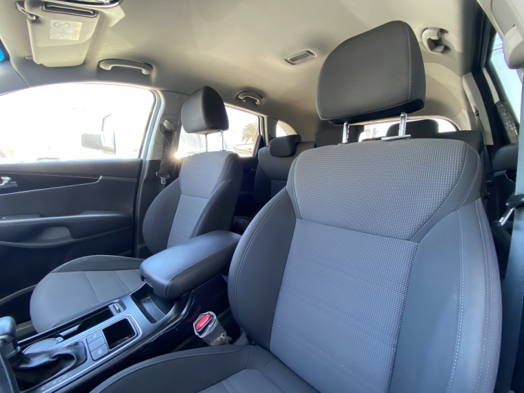 Kia Sorento New Sorento C Ex 2.2l Dsl 8at 2wd 4x2 - 1967 2021 Usado en Rosselot Usados