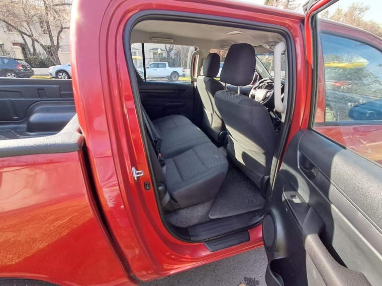 TOYOTA HILUX DX 4X2 2.4 - imagen 12