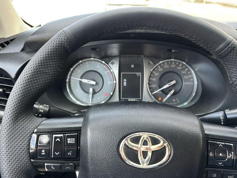 Toyota Hilux Dcab Dx 4X2 2.4Cc — foto 7 de 8