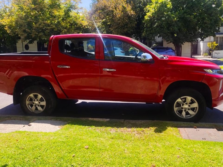 Mitsubishi L200 Katana Cr 4x2  2.4 2022  Usado en GT Autos