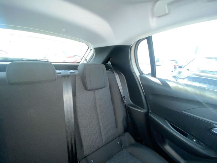 Peugeot 208 1.2 Style Puretech 75 Euro 6 4x2 Mt 5p 2024 Usado  Usado en Webautos.cl