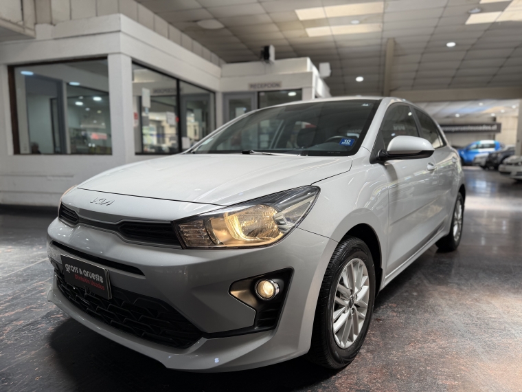 Kia Ex 1.4l 6mt Ac Abs 2023  Usado en Grass & Arueste