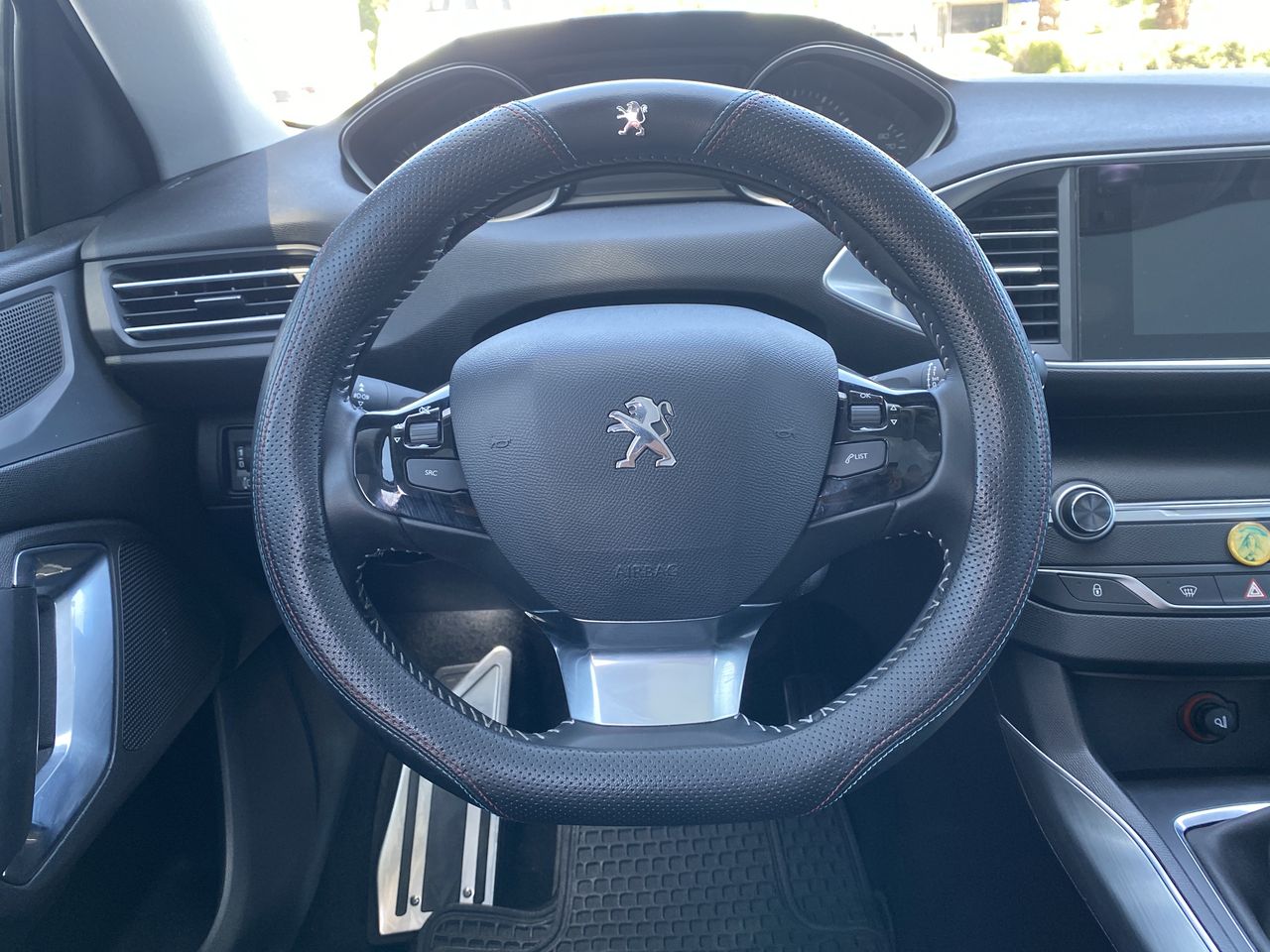 Peugeot 308 308 Allure Vti 1.6 2021 Usado en Usados de Primera - Sergio Escobar