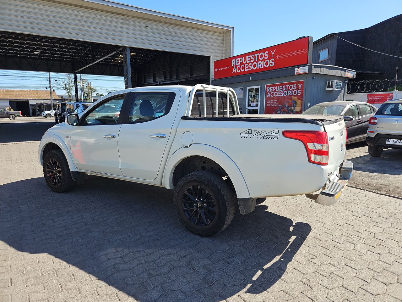 Mitsubishi L200 L200 Katana Dcab Crt 4x4 2.4 2018 Usado Usado en Webautos.cl Mitsubishi L200 L200 Katana Dcab Crt 4x4 2.4 2018 Usado Usado en Webautos.cl