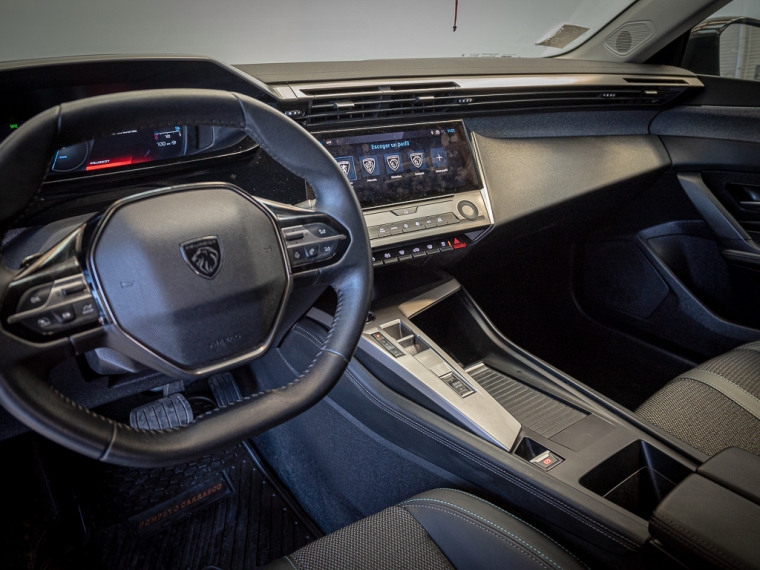 Peugeot 308 308 1.2 Allure Pack Puretech 130hp At 2024 Usado Usado en Webautos.cl Peugeot 308 308 1.2 Allure Pack Puretech 130hp At 2024 Usado Usado en Webautos.cl