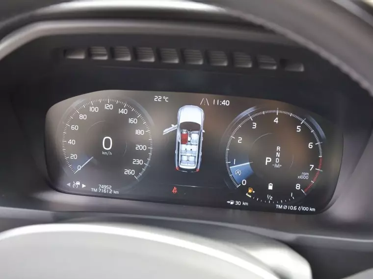 Volvo Xc90 2.0 B6 Momentum 4x4 At 5p 2022 Usado  Usado en Webautos.cl