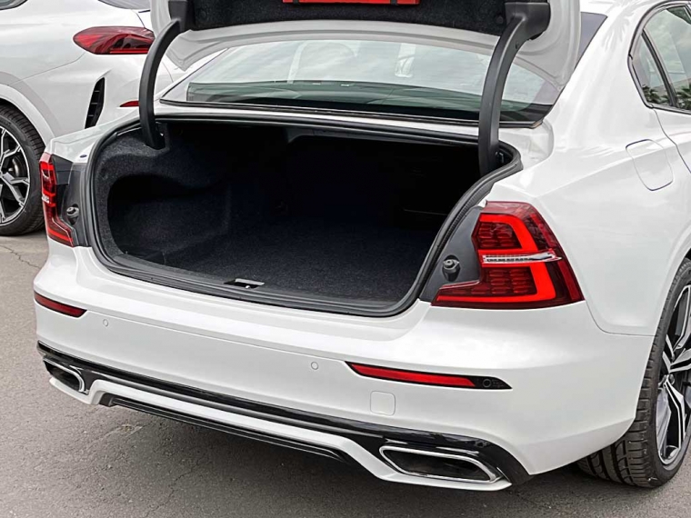 Volvo S60 S60 Ii T8 R-desing 2022 Usado  Usado en BMW Premium Selection