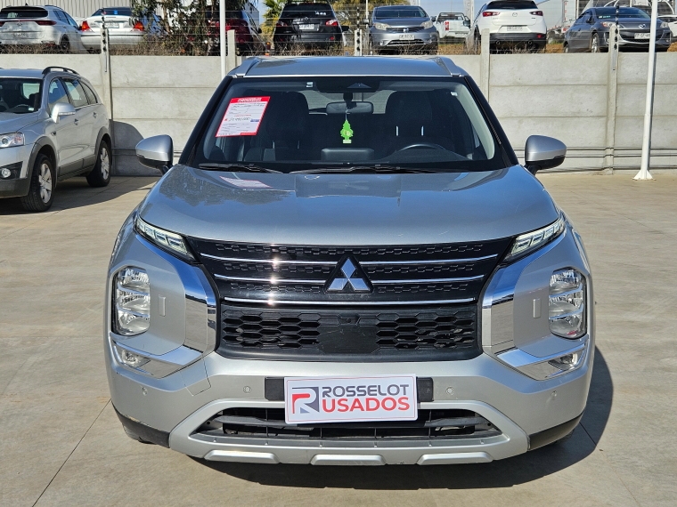 Mitsubishi New outlander Outlander Gls 4x4 2.5 At 2024 Usado en Rosselot Usados