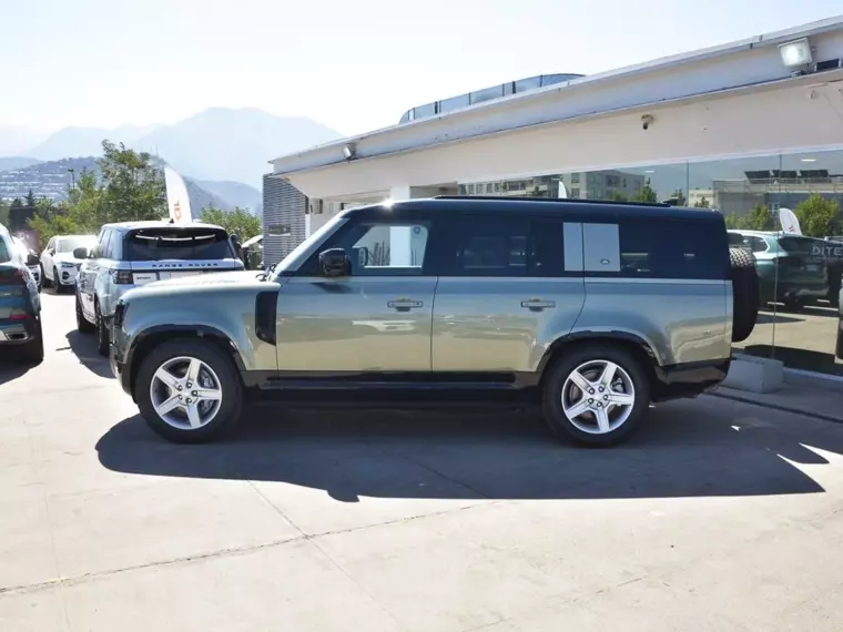 Land rover Defender 3.0 130 X-dynamic S Diesel 4x4 300hp At 5p 2024 Usado  Usado en Webautos.cl