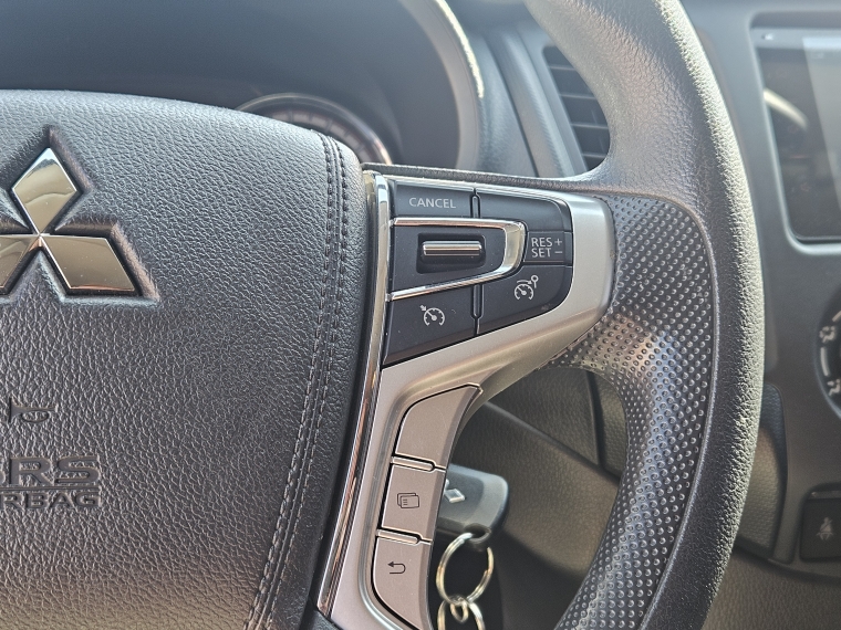 Mitsubishi L200 L200 Katana Cr 2.2 2024 Usado en Rosselot Usados