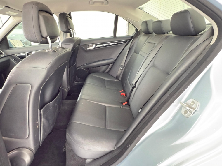 Mercedes benz C 180 Sport Cgi Blue Efficiency 2014 Usado en Automotriz Olea Flaño