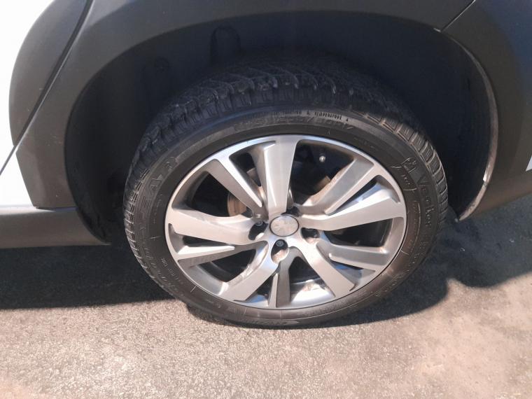 Peugeot 2008 1.5 Allure Bluehdi Diesel Mt 5p 2020 Usado  Usado en Webautos.cl