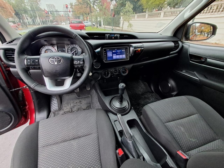 TOYOTA HILUX DX 4X2 2.4 - imagen 11